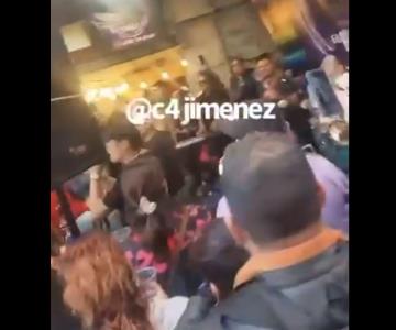 VIDEO- Les valió e hicieron fiesta en bar de Tepito en pleno semáforo rojo