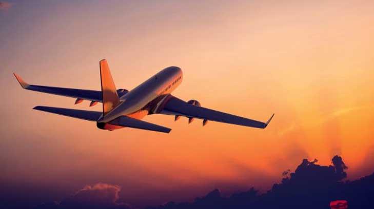 Los objetos y artículos que no pueden faltar si viajas en avión