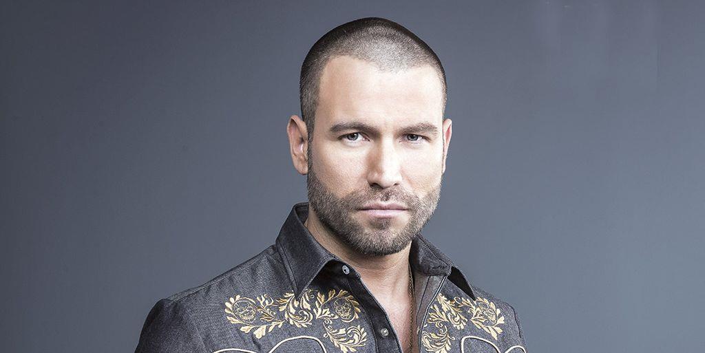 Rafael Amaya reaparece en redes sociales