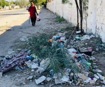 Tramo del bulevar Luz Valencia se está convirtiendo en basurero clandestino
