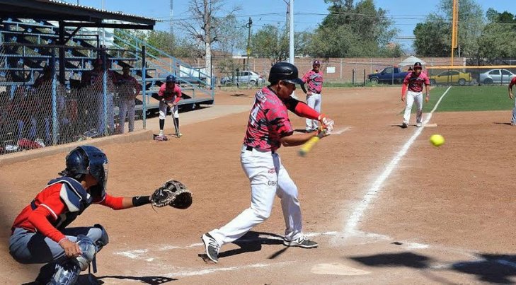 Ligas de beisbol vuelven a los campos en Hermosillo