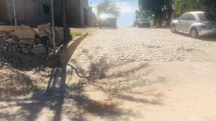 Vecinos de la Cañada de los Negros urgen pavimentación