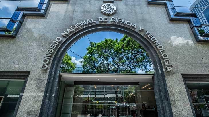 Conacyt no acreditó que sean orgánicos alimentos de su restaurante