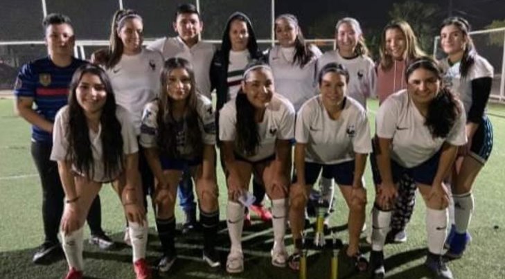 Cuervas ganan el Torneo Femenil de Futbol 7 Gómez Morín