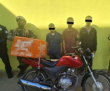 Los detienen tras persecución por robo de motocicleta en Obregón