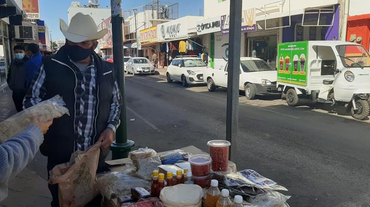 Don Alfredo sufre las consecuencias del Covid en su negocio del centro de Hermosillo