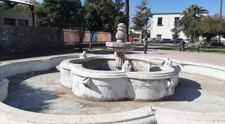 Fuentes del centro de Hermosillo se encuentran abandonadas