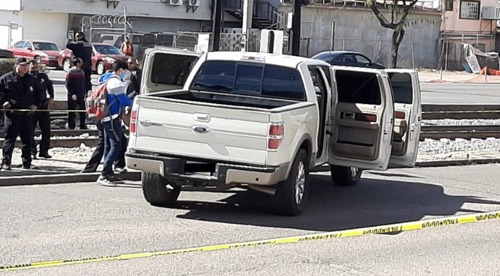 Lo que sabemos de la pick up baleada en Nogales