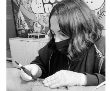 Tatuadores hermosillenses se ponen creativos para sobrevivir a la pandemia