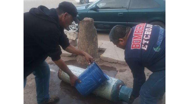 Revienta tanque de gas dentro de domicilio en Etchojoa