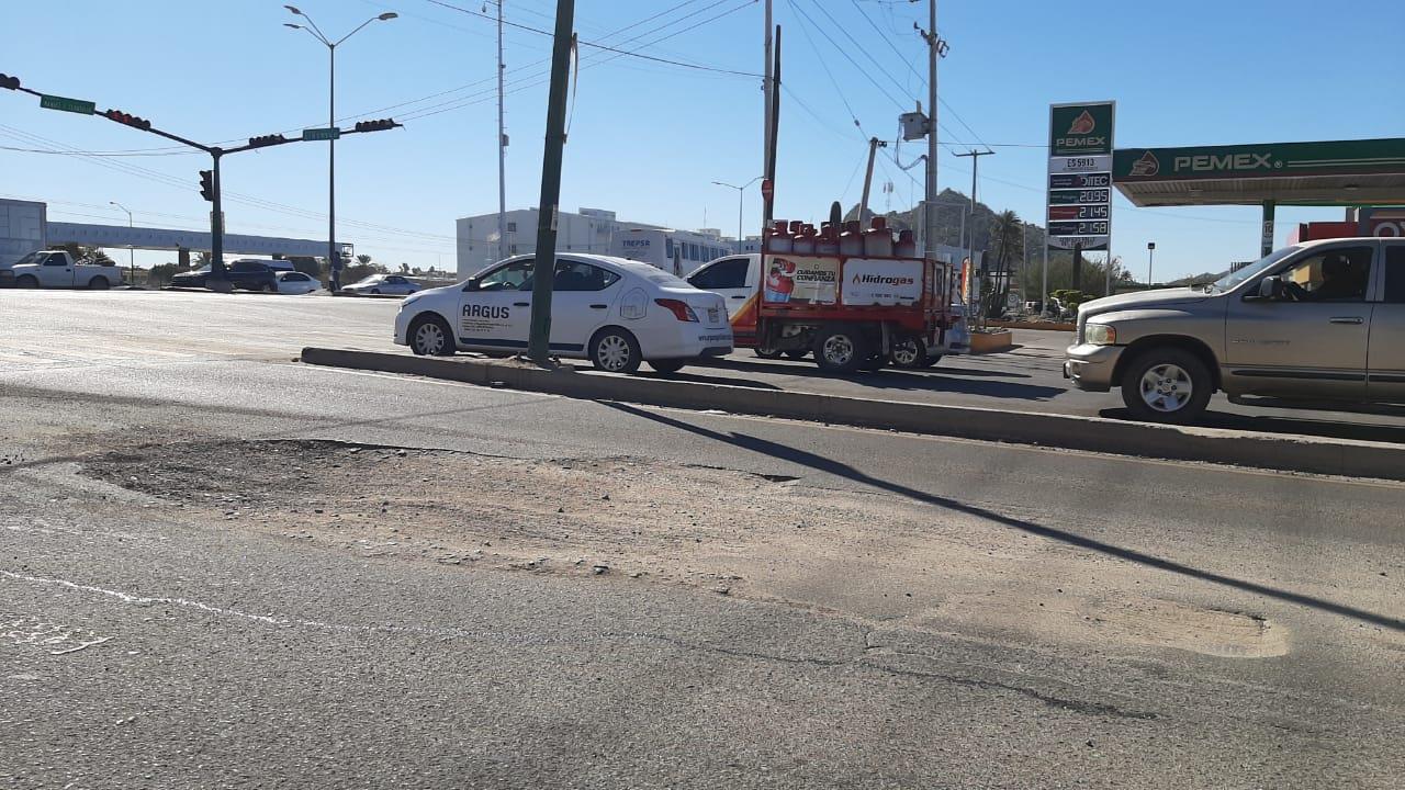 Cráteres del bulevar Libertad siguen ocasionando choques