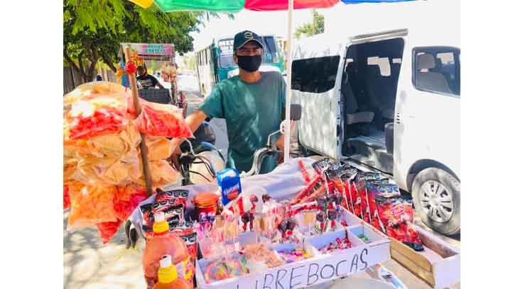 Antonio Figueroa le pone el toque dulce a la cuaresma en el Coloso Alto desde hace 25 años