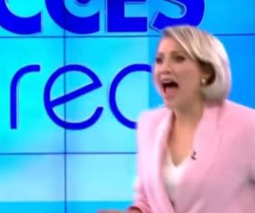 Mujer desnuda ataca a conductora de TV en plena transmisión