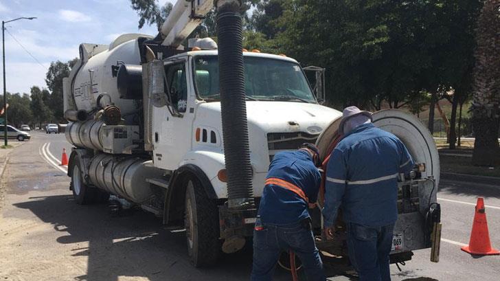 Bajan reportes de drenajes tapados debido a residuos sanitarios