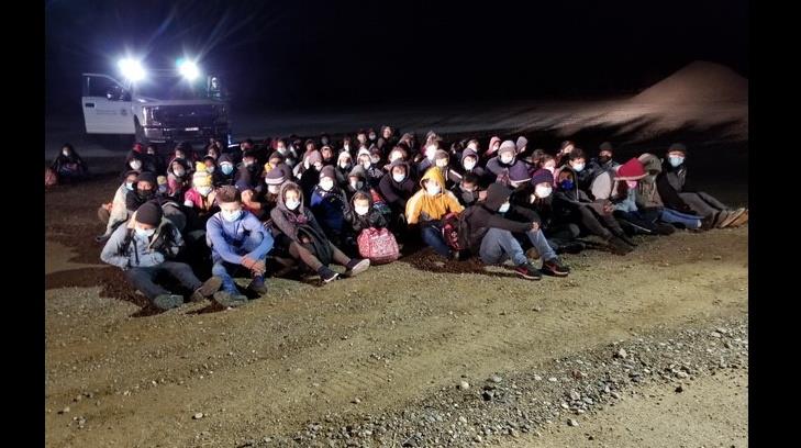Por segundo día consecutivo, detienen a más de 100 migrantes que intentaban cruzar en Nogales