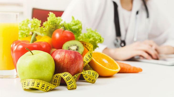 ¿Por qué es importante acudir con un nutriólogo si te quieres poner a dieta?