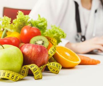 ¿Por qué es importante acudir con un nutriólogo si te quieres poner a dieta?