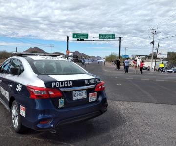 VIDEO - Ya no tenemos miedo: viudas de policías asesinados cierran entrada a Guaymas