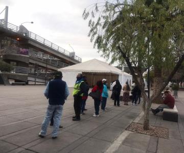 Abuelitos de Nogales hacen fila para la vacuna... el día equivocado