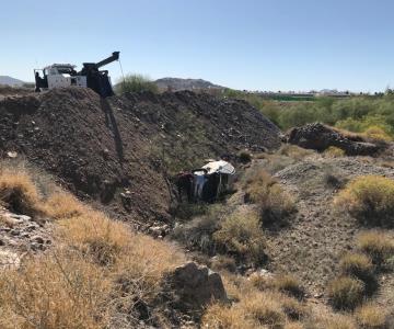 VIDEO - Volcamiento sobre bulevar Paseo Río Sonora deja un lesionado