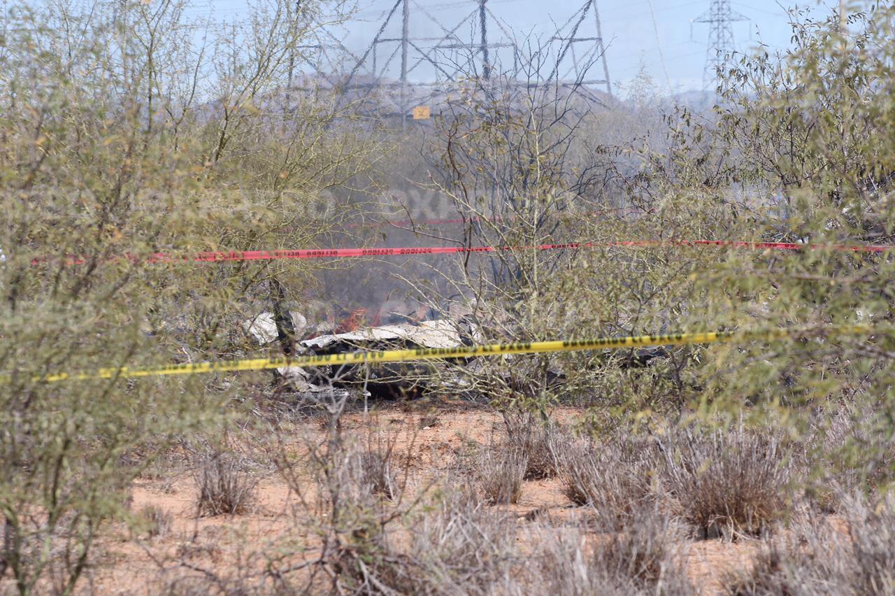 FGR investiga causas de desplome de avioneta en Hermosillo