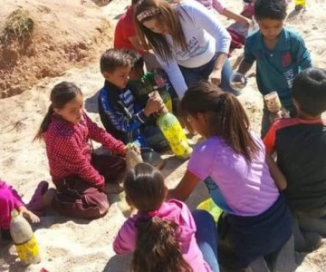 Amigos en Acción Hmo recauda juguetes para niños de la colonia Laura Alicia Frías