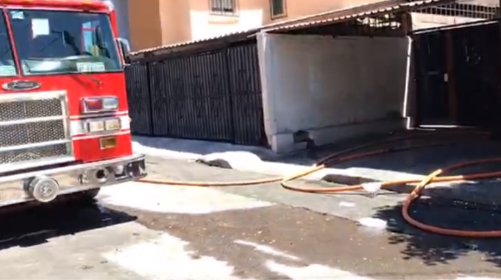 Video - Bomberos atienden segundo incendio del día al norte de Hernosillo