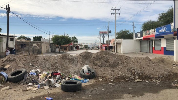 ¡Olvidaron la tierra! Vecinos reportan problemas para circular por la Bernardo Reyes