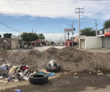 ¡Olvidaron la tierra! Vecinos reportan problemas para circular por la Bernardo Reyes