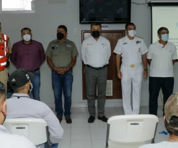 Fabricantes de redes de Guaymas se capacitan sobre protección de las tortugas marinas