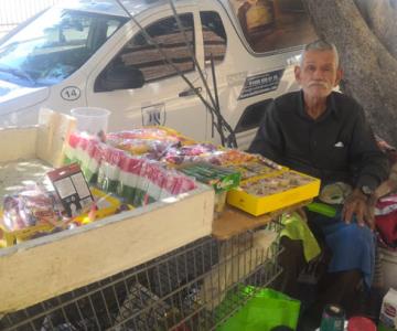 José Antonio juntó sus ahorros de toda la vida para comprar un carrito dulcero