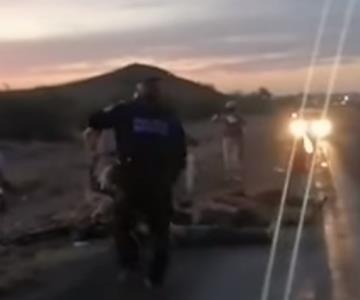 Tétrico miércoles: encuentran a 5 ejecutados en carretera Caborca-Sonoyra