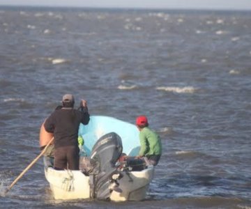 Encuentran a la orilla del mar ropa de los pescadores desaparecidos en Yavaros