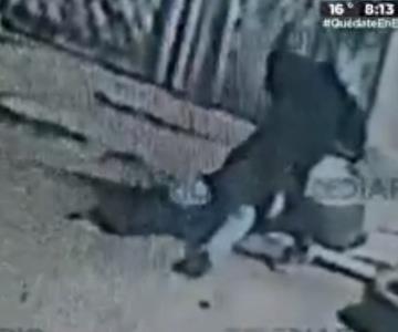 VIDEO FUERTE - Ladrón se molesta con víctima y lo mata aplastando su cabeza con concreto
