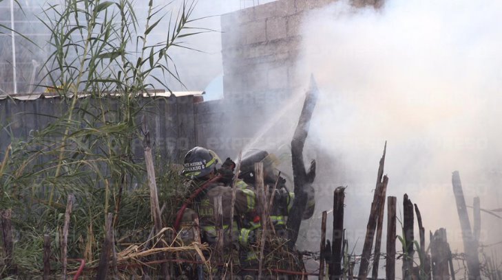 Incendio al sur de Hermosillo moviliza a los Bomberos