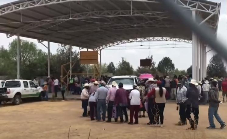 Hombres armados matan a hombre y a su bebé en centro de vacunación de Zacatecas