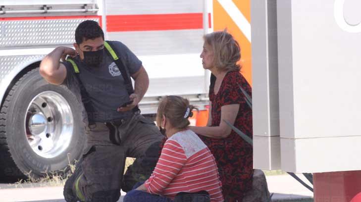 Mujeres resultan lesionadas en aparatoso choque