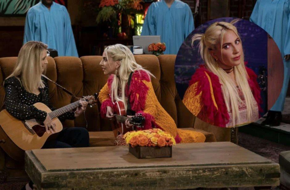 Lady Gaga canta con Phoebe Smelly Cat en la reunión de Friends