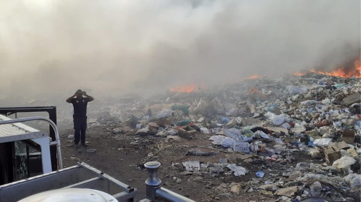 Benito Juárez se llena de humo por intenso incendio de basura
