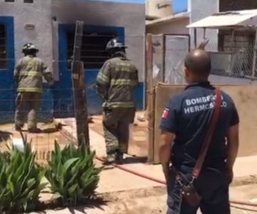 VIDEO | Incendio de una casa invadida provoca gran movilización