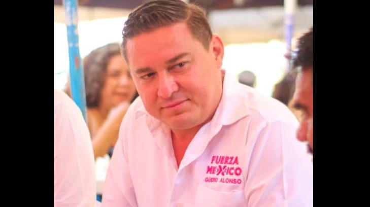 Atacan a balazos a candidato de Guerrero