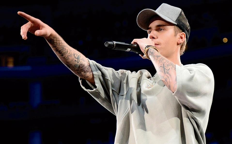 Tras tiroteo en NY, Justin Bieber pide un minuto de silencio