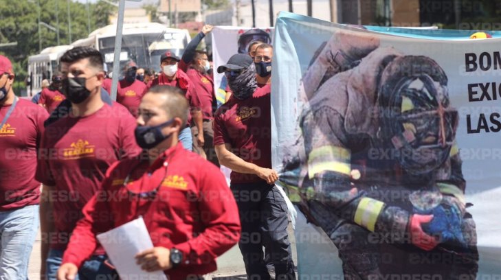 VIDEO - Departamento de Bomberos se manifiesta por sus servicios médicos