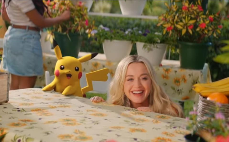 Katy Perry estrena Electric junto a Pikachu