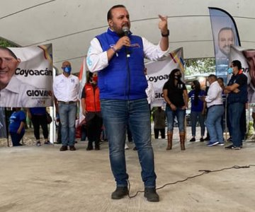 Candidato panista es denunciado por violencia familiar