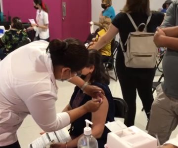 Arranca vacunación para mayores de 50 años y mujeres embarazadas en Navojoa