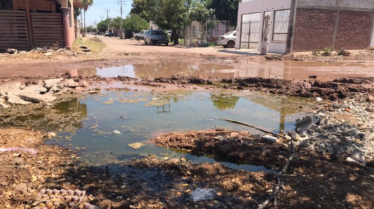Obregonenses han sufrido cuatro años por un estancamiento de aguas negras