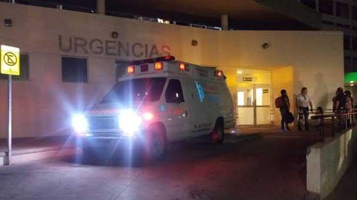 Supuestos paramédicos violan a mujer en ambulancia mientras la trasladaban al hospital