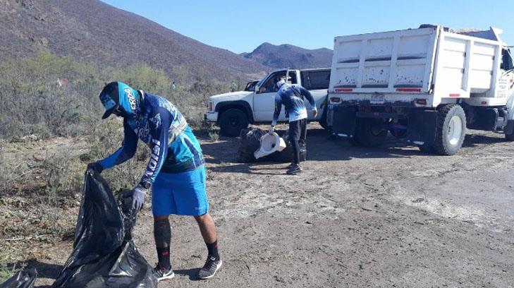 También en Guaymas; sacan más de 15 toneladas de basura de la playa de Miramar