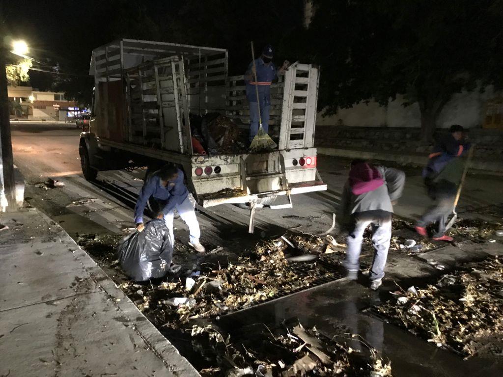 No creerás toda la basura que salió de las alcantarillas de Hermosillo tras las lluvias